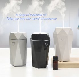 Air humidifier + portable air freshener with aromatherapy