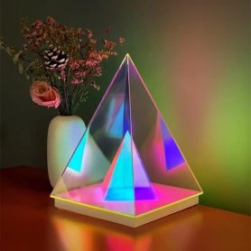 Pyramída farebná 3D - stolová lampa akrylová zrkadlová dekorácia na stol