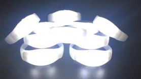 LED náramky blikající podle hudby - bílý