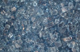 ​Glitrende dekorativt glass til peisen - Blå krystaller