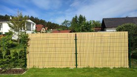 Plastová výplň pletiva (plotu) a panelov z PVC lišty - 3D pásy do plotov - Imitácia dreva