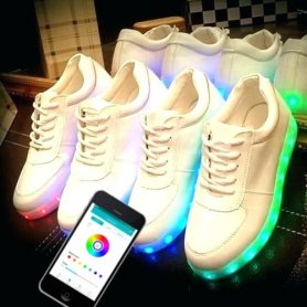 Светящиеся кросовки - преключение цветов через мобильный телефон