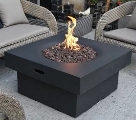 Tischfeuerstelle – Luxuriöser Gaskamin für den Außenbereich mit Tisch aus Beton