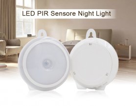 Luz LED redonda alimentada por 3 pilas AAA de 1,5 V + sensor de movimiento