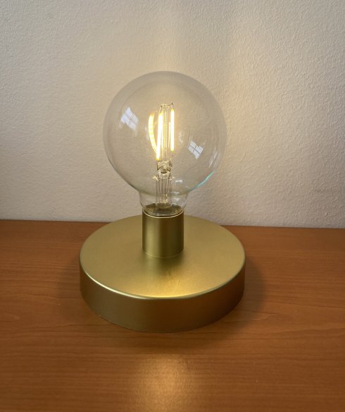 Bulb light - LED table lamp on a wooden base (platform)