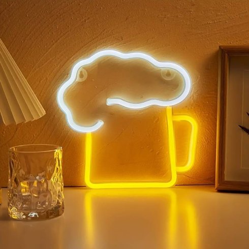 Kozarec piva - LED neonski napis kot komercialno oglaševanje